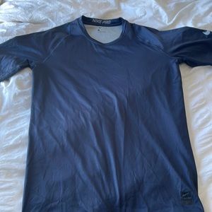 Nike Dri-fit 1/4 sleeve workout shirt
